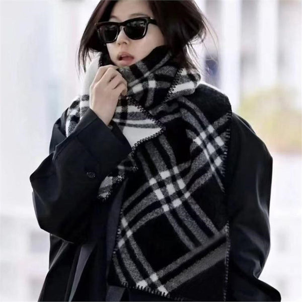 Classic plaid scarf women winter black Korean version warm shawl women warm versatile scarf